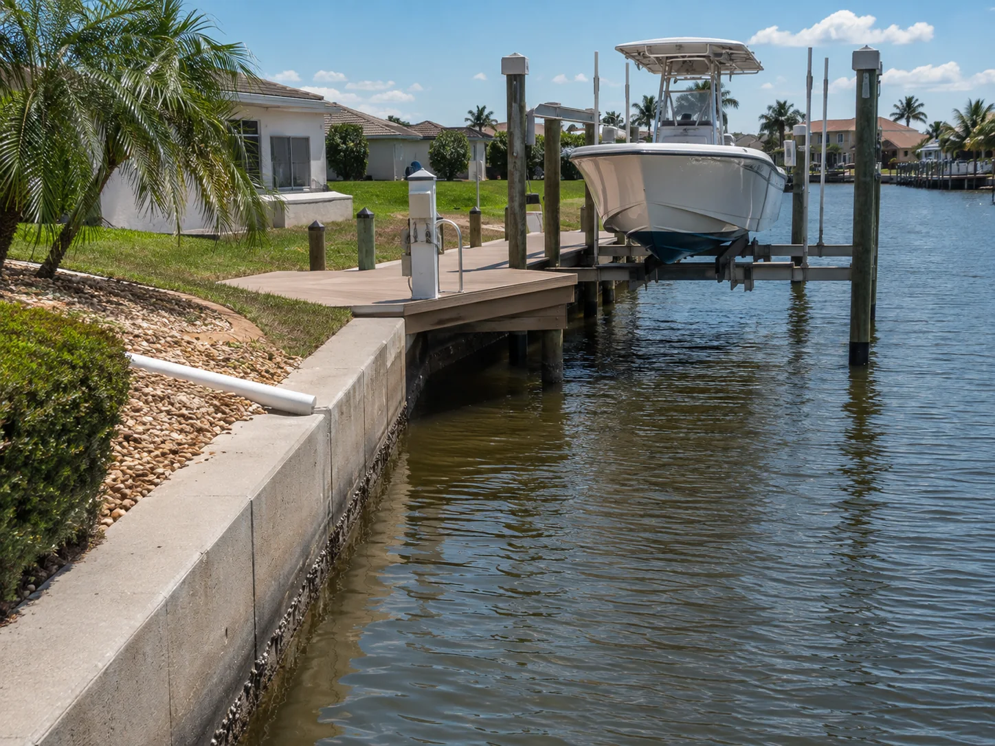 Cape Coral seawall, dock and boat lift